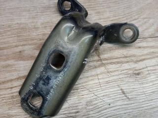 петля двери Chevrolet Malibu 9 поколение 2018, 1.5 л., бензин, АКПП, 13501716