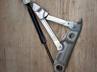 петля крышки багажника Infiniti Q50 1 поколение [рестайлинг] 2019, 3.0 л., VR30DDTT, бензин, АКПП, (k23) silver "m", седан, задний привод, 844001MA0A