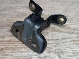 петля двери Chevrolet Cruze 1 поколение [рестайлинг] 2014, 1.8 л., бензин, 13501715