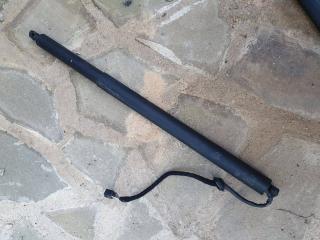 амортизатор крышки багажника (3-5 двери) Alfa Romeo Stelvio 1 поколение 2018, 2.9 л., бензин, АКПП, полный привод, 505502580