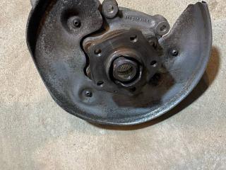 кулак задний правый Porsche Macan 1 поколение 2019, 3.0 л., бензин, правый руль, 8RO505436C