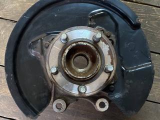 кулак задний правый Ford Mustang 6 поколение S550 2017, 5.0 л., бензин, 6МКПП, FR358758