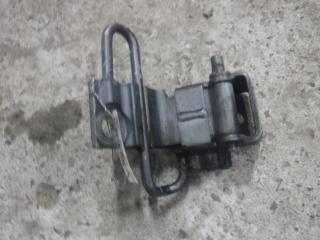 петля двери Volkswagen Touareg 1 поколение 2003, 7L0831411