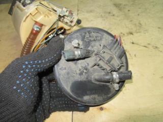 насос топливный Volkswagen Polo 2 поколение [рестайлинг] 1994, 1.3 л., бензин, МКПП, хетчбэк 5 дв., 6N0919051E