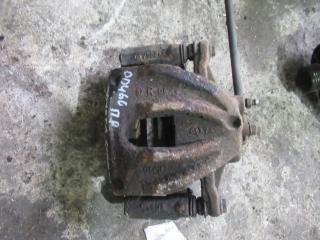 суппорт передний правый Toyota Corolla Verso 2 поколение AR10 2006, 2.2 л., TD, дизель, МКПП, хетчбэк 5 дв.