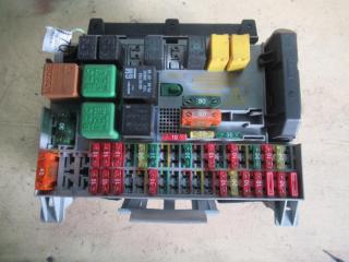 блок предохранителей Opel Vectra B 1998, 1.8 л., i, бензин, АКПП, седан, 90504534