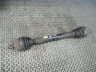 полуось передняя левая (приводной вал, ШРУС) Audi A4 B5 1997, 2.6 л., i, бензин, МКПП, универсал, 8D0407271AH