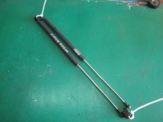 амортизатор крышки багажника (3-5 двери) Honda Civic 6 поколение (EJ/EK/EM) 1996, 1.4 л., i, бензин, МКПП, хетчбэк 5 дв.