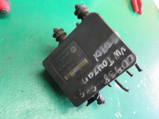 блок ABS Volkswagen Touran 1 поколение 2004, 2.0 л., TDi, дизель, МКПП, минивэн, 1K0907379K