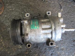 компрессор кондиционера Mitsubishi Carisma 1 поколение 1998, 1.9 л., DCi, дизель, 8200040681