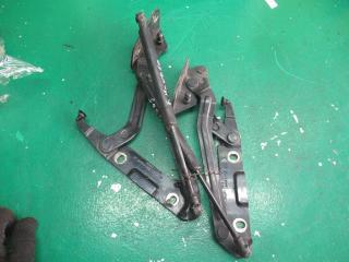 петля крышки багажника Ford Mondeo 3 поколение 2001, 2.0 л., TD, дизель, МКПП, седан, 1S71F42701AG, 1S71F42700AG