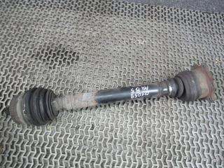 полуось передняя левая (приводной вал, ШРУС) Audi A4 B5 1995, 1.8 л., i, бензин, АКПП, седан