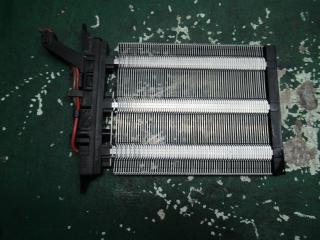 радиатор отопителя (печки) Volkswagen Passat B6 2009, 2.0 л., TDi, дизель, МКПП, универсал, 1K0962235F