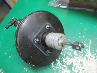 вакуумный усилитель тормозов Dacia Sandero 1 поколение 2009, 1.4 л., i, бензин, МКПП, хетчбэк 5 дв., 8200941229