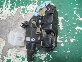 замок двери передней правой Volkswagen Caddy 2 поколение 2004, 2.0 л., SDi, дизель, МКПП, фургон