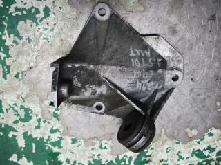 кронштейн КПП Audi A6 4A/C4 1995, 2.5 л., TDi, дизель, АКПП, универсал, 4A0713125