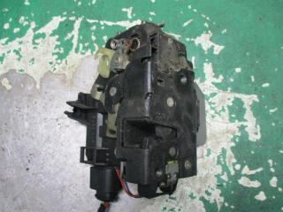 замок двери передней правой Audi A6 C5 [рестайлинг] 2002, 2.5 л., TDi, дизель, МКПП, универсал