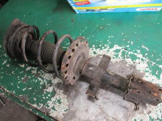 стойка передняя правая Renault Modus 1 поколение 2005, 1.2 л., i, бензин, МКПП, минивэн