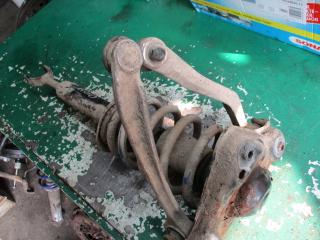 стойка передняя правая Audi A4 B5 1997, 1.9 л., TDi, дизель, МКПП, универсал