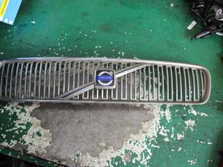 решетка радиатора Volvo V50 1 поколение 2004, 2.0 л., дизель, МКПП, универсал