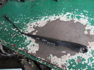 щеткодержатель (поводок стеклоочистителя, дворник) Volvo V50 1 поколение 2004, 2.0 л., дизель, МКПП, универсал, 30698250