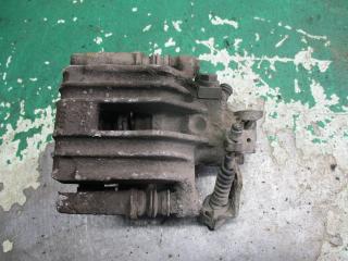 суппорт задний левый Volkswagen Golf 3 поколение 2000