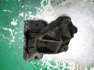 кронштейн двигателя Peugeot Boxer 1 поколение 1996, 2.5 л., TD, дизель, МКПП, микроавтобус, 1304104080