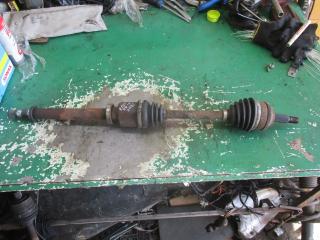 полуось передняя правая (приводной вал, ШРУС) Renault Clio 2 поколение [2-й рестайлинг] 2005, 1.5 л., DCi, дизель, МКПП, хетчбэк 5 дв.