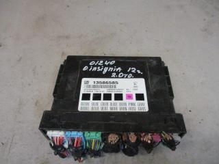 блок предохранителей Opel Insignia 1 поколение (A) 2012, 2.0 л., дизель, МКПП, седан, 13586585