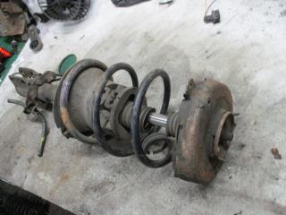 стойка передняя правая Renault Scenic 1 поколение 1997