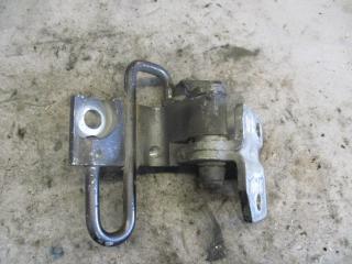 петля двери Volkswagen Passat B6 2005, 2.0 л., TDi, дизель, МКПП, универсал