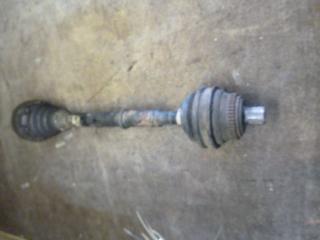 полуось передняя левая (приводной вал, ШРУС) Audi 80 8C/B4 1994, 1.6 л., i, бензин, МКПП, универсал