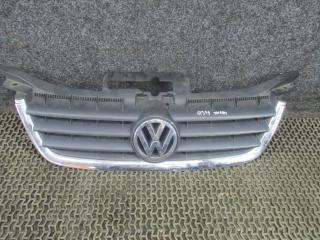 решетка радиатора Volkswagen Touran 1 поколение 2004, 2.0 л., TDi, дизель, МКПП, минивэн, 1T0853651
