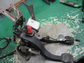 узел педальный (блок педалей) Jaguar X-Type 1 поколение 2004, 2.0 л., TD, дизель, МКПП, универсал