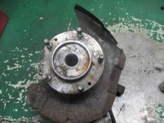 ступица передняя левая Kia Sorento 1 поколение 2005, 3.5 л., i, бензин, АКПП, внедорожник 5 дв.