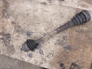 полуось передняя левая (приводной вал, ШРУС) Volkswagen Passat B5 1997, 1.6 л., i, бензин, МКПП, универсал