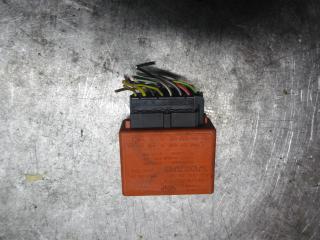 блок управления светом Volvo V70 1 поколение 1997, 2.5 л., TDi, дизель, МКПП, универсал, 9442304