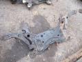 балка подвески передняя (подрамник) Ford Focus 1 поколение [рестайлинг] 2005, 1.6 л., i, бензин, МКПП, универсал - фото №4