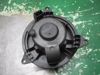 моторчик печки Ford Focus 1 поколение [рестайлинг] 2002, 1.6 л., бензин, МКПП, хетчбэк 5 дв., XS4H18456AD