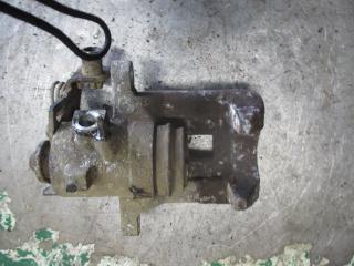 суппорт задний правый Audi A6 4B/C5 2000