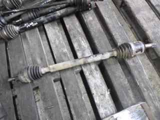 полуось передняя правая (приводной вал, ШРУС) Mercedes-Benz M-Класс W163 2000, 2.7 л., дизель, АКПП, внедорожник 5 дв.