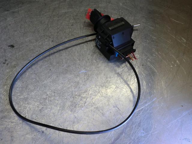 замок зажигания Mercedes-Benz E-Класс W211/S211 2003, 2.7 л., дизель, АКПП, седан, 2115451408 - фото №1