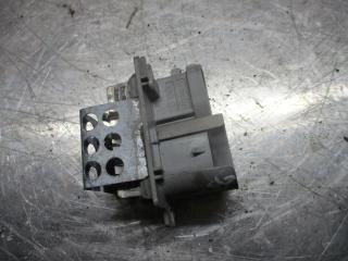 сопротивление печки Renault Megane 1 поколение 1998, 1.6 л., бензин, МКПП, хетчбэк 5 дв.