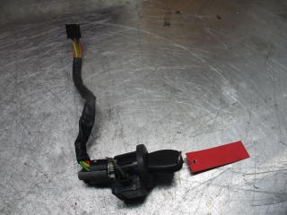 замок зажигания Dacia Sandero 1 поколение 2009, 1.4 л., бензин, МКПП, хетчбэк 5 дв., 8200826300