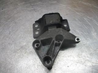 подушка крепления двигателя Renault Kangoo 2 поколение 2010, 1.5 л., дизель, МКПП, фургон, 8200437464