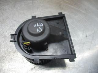 моторчик печки Volkswagen Golf 3 поколение 1998, 1.6 л., бензин, АКПП, хетчбэк 5 дв., 1J1819021C