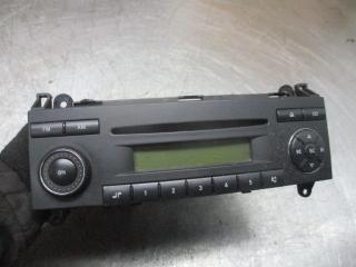 магнитола Volkswagen Crafter 1 поколение 2006, 2.5 л., дизель, МКПП, микроавтобус, 9068200586