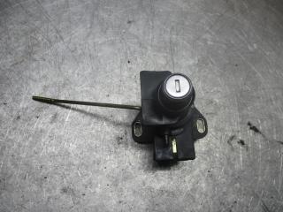 кнопка открытия багажника Mercedes-Benz W124 1 поколение 1987, 2.0 л., бензин, АКПП, седан