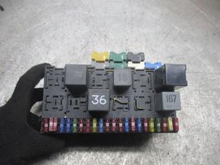 блок предохранителей Volkswagen Passat B4 1995, 1.8 л., бензин, МКПП, универсал, 357937039