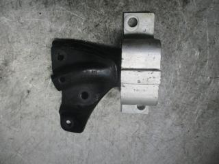 подушка крепления двигателя Dacia Sandero 1 поколение 2009, 1.4 л., бензин, МКПП, хетчбэк 5 дв.